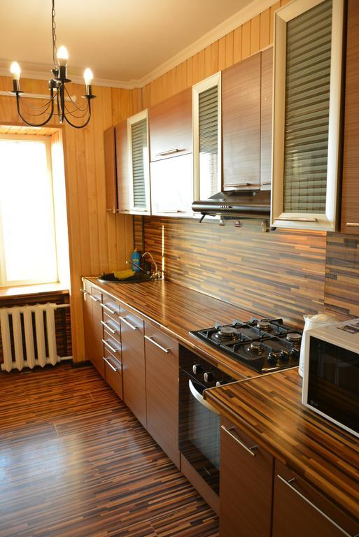 Apartments In The Heart Of Dnipro Bagian luar foto
